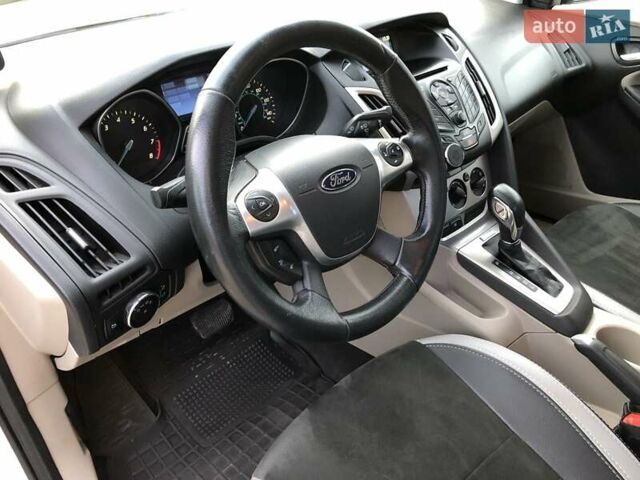 Белый Форд Фокус, объемом двигателя 2 л и пробегом 171 тыс. км за 7499 $, фото 30 на Automoto.ua