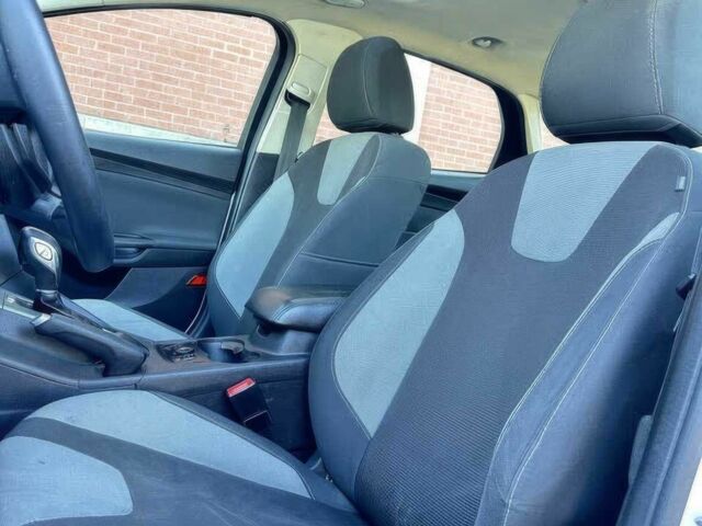 Форд Фокус 2014 в Ивано-Франковске на Automoto.ua Белый Форд Фокус, объемом двигателя 2 л и пробегом 87 тыс. км за 6000 $, фото 8 на Automoto.ua