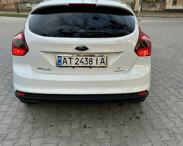 Белый Форд Фокус, объемом двигателя 2 л и пробегом 309 тыс. км за 6800 $, фото 3 на Automoto.ua