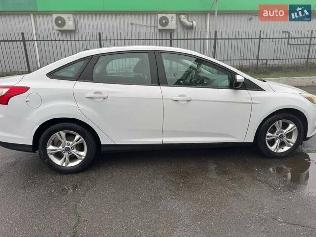 Белый Форд Фокус, объемом двигателя 2 л и пробегом 162 тыс. км за 8000 $, фото 5 на Automoto.ua