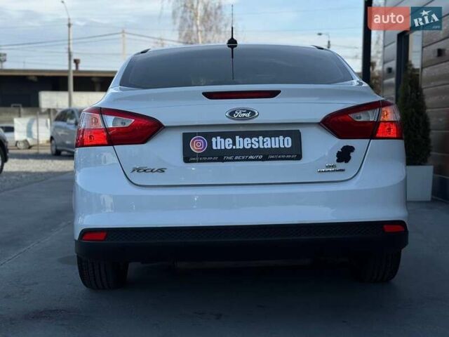 Белый Форд Фокус, объемом двигателя 2 л и пробегом 269 тыс. км за 6900 $, фото 14 на Automoto.ua
