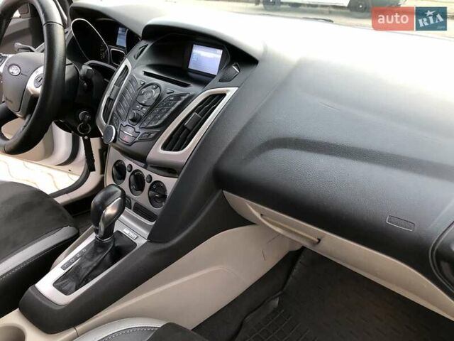 Белый Форд Фокус, объемом двигателя 2 л и пробегом 171 тыс. км за 7499 $, фото 38 на Automoto.ua