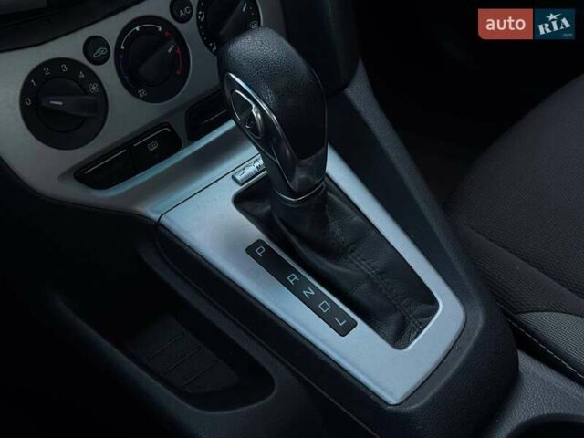 Білий Форд Фокус, об'ємом двигуна 2 л та пробігом 269 тис. км за 7300 $, фото 40 на Automoto.ua