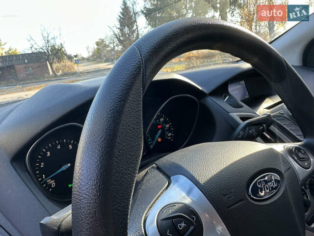 Білий Форд Фокус, об'ємом двигуна 2 л та пробігом 177 тис. км за 6300 $, фото 9 на Automoto.ua