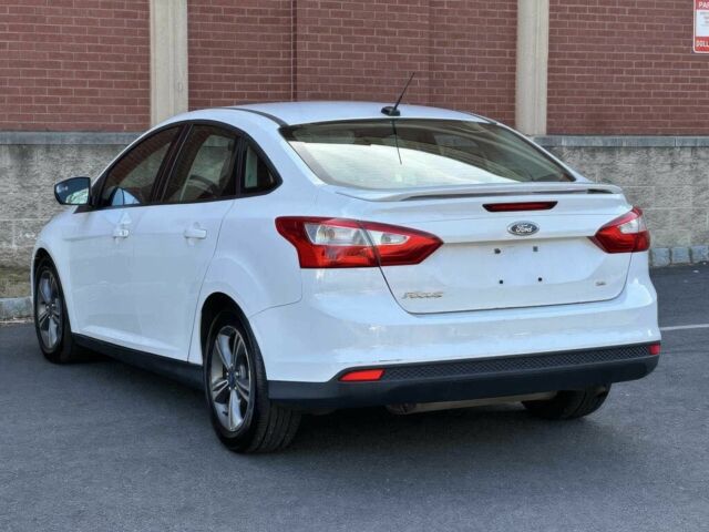 Форд Фокус 2014 в Ивано-Франковске на Automoto.ua Белый Форд Фокус, объемом двигателя 2 л и пробегом 87 тыс. км за 6000 $, фото 3 на Automoto.ua