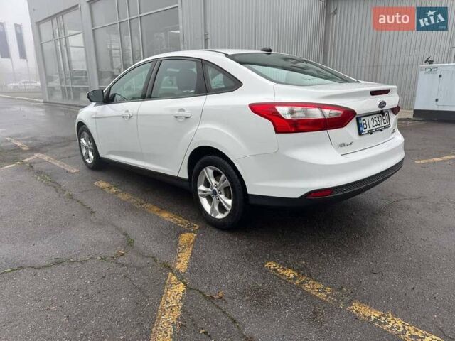 Белый Форд Фокус, объемом двигателя 2 л и пробегом 162 тыс. км за 8000 $, фото 2 на Automoto.ua