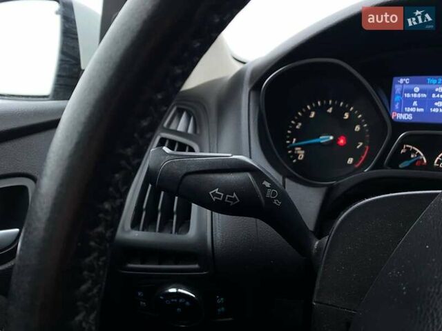 Белый Форд Фокус, объемом двигателя 2 л и пробегом 239 тыс. км за 6990 $, фото 30 на Automoto.ua