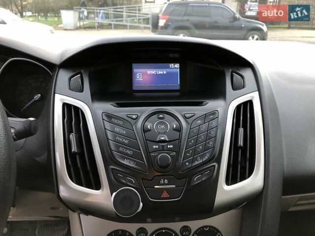 Белый Форд Фокус, объемом двигателя 2 л и пробегом 171 тыс. км за 7499 $, фото 35 на Automoto.ua