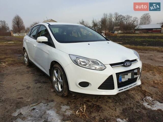 Белый Форд Фокус, объемом двигателя 1 л и пробегом 100 тыс. км за 8300 $, фото 2 на Automoto.ua