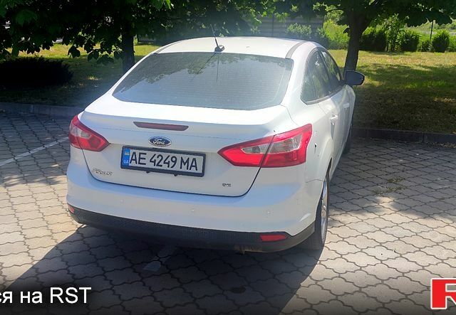 Белый Форд Фокус, объемом двигателя 2 л и пробегом 222 тыс. км за 7500 $, фото 4 на Automoto.ua