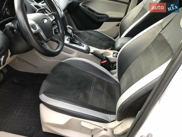 Белый Форд Фокус, объемом двигателя 2 л и пробегом 171 тыс. км за 7499 $, фото 29 на Automoto.ua