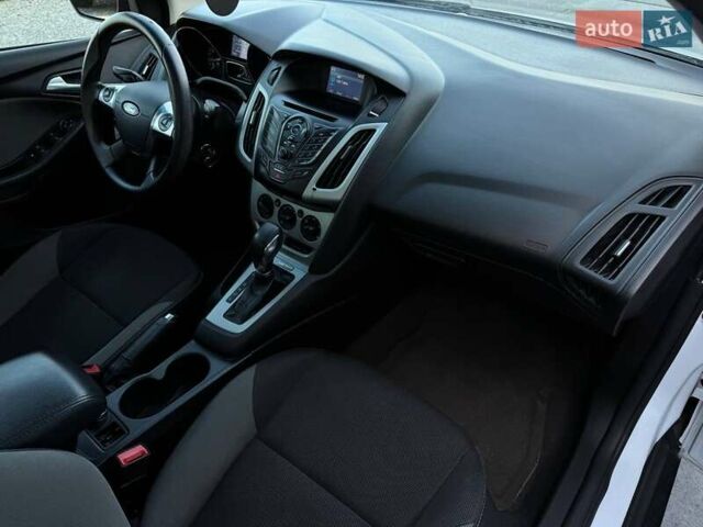 Білий Форд Фокус, об'ємом двигуна 2 л та пробігом 269 тис. км за 7300 $, фото 61 на Automoto.ua