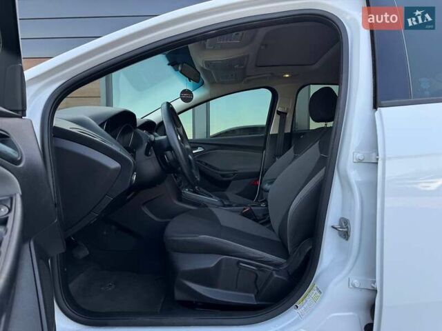 Белый Форд Фокус, объемом двигателя 2 л и пробегом 269 тыс. км за 6900 $, фото 26 на Automoto.ua