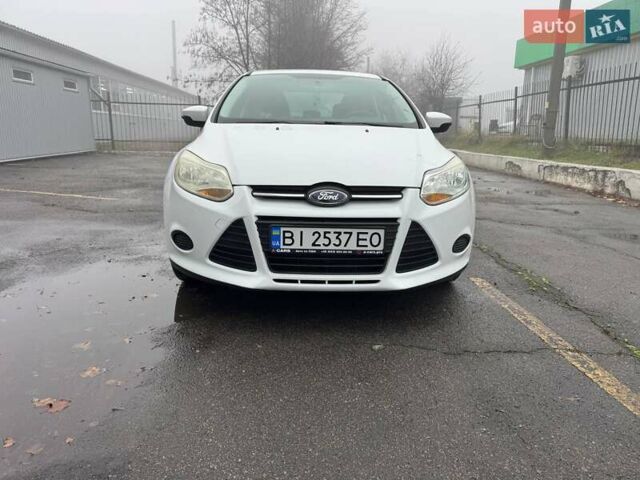 Белый Форд Фокус, объемом двигателя 2 л и пробегом 162 тыс. км за 8000 $, фото 7 на Automoto.ua