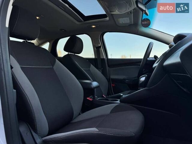 Білий Форд Фокус, об'ємом двигуна 2 л та пробігом 269 тис. км за 7300 $, фото 59 на Automoto.ua