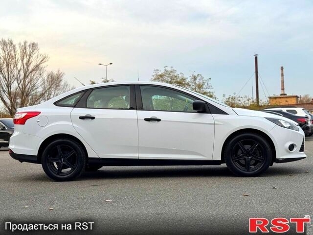 Білий Форд Фокус, об'ємом двигуна 2 л та пробігом 305 тис. км за 5999 $, фото 11 на Automoto.ua