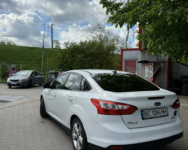 Білий Форд Фокус, об'ємом двигуна 2.01 л та пробігом 256 тис. км за 7000 $, фото 5 на Automoto.ua