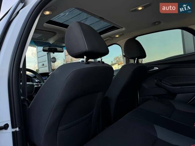 Білий Форд Фокус, об'ємом двигуна 2 л та пробігом 269 тис. км за 7300 $, фото 50 на Automoto.ua
