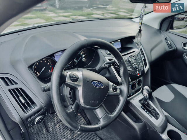 Білий Форд Фокус, об'ємом двигуна 2 л та пробігом 223 тис. км за 6999 $, фото 10 на Automoto.ua