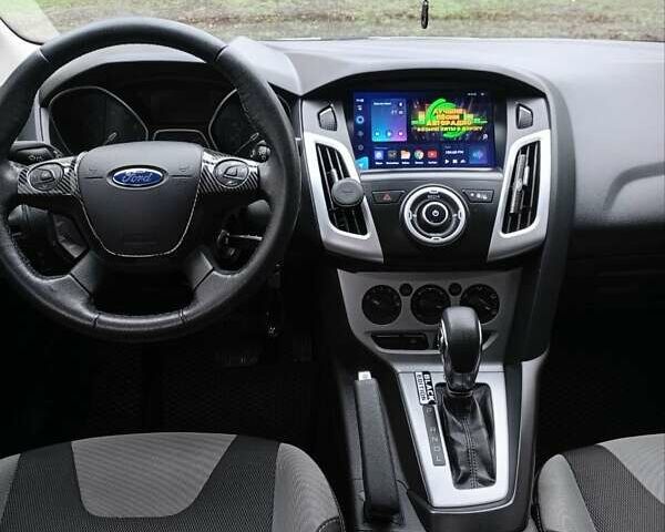 Белый Форд Фокус, объемом двигателя 2 л и пробегом 230 тыс. км за 7200 $, фото 4 на Automoto.ua