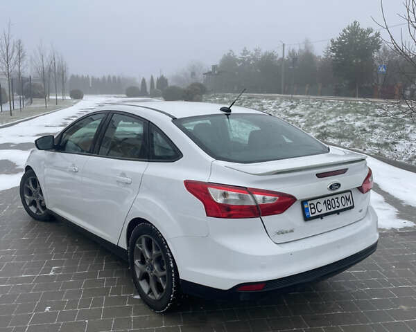 Білий Форд Фокус, об'ємом двигуна 2 л та пробігом 124 тис. км за 7700 $, фото 6 на Automoto.ua