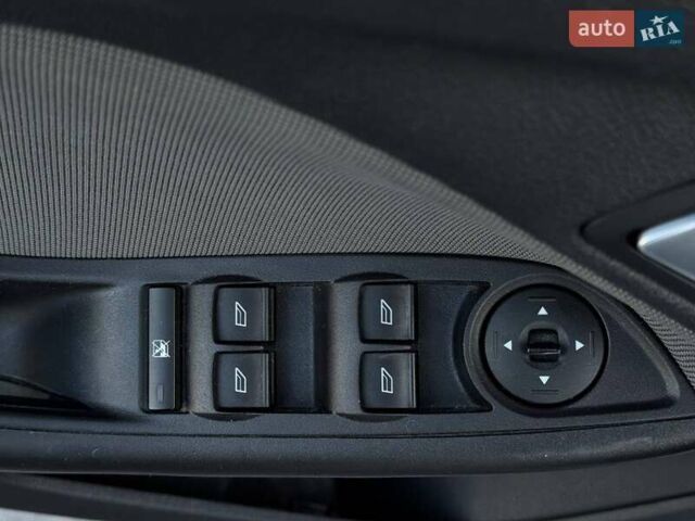 Белый Форд Фокус, объемом двигателя 2 л и пробегом 269 тыс. км за 6900 $, фото 23 на Automoto.ua