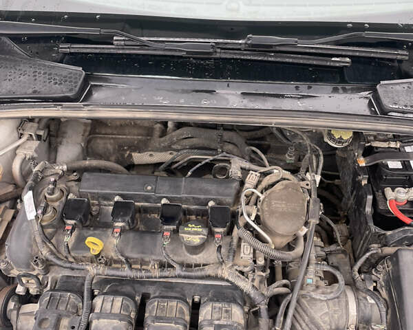 Білий Форд Фокус, об'ємом двигуна 2 л та пробігом 124 тис. км за 7700 $, фото 28 на Automoto.ua