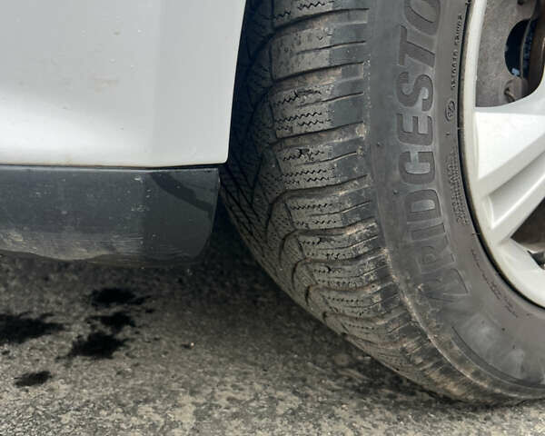 Білий Форд Фокус, об'ємом двигуна 2 л та пробігом 288 тис. км за 7000 $, фото 9 на Automoto.ua