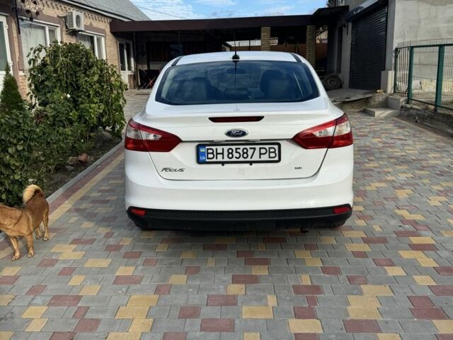 Білий Форд Фокус, об'ємом двигуна 2 л та пробігом 220 тис. км за 7200 $, фото 2 на Automoto.ua