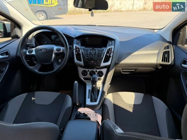 Белый Форд Фокус, объемом двигателя 2 л и пробегом 187 тыс. км за 7700 $, фото 8 на Automoto.ua