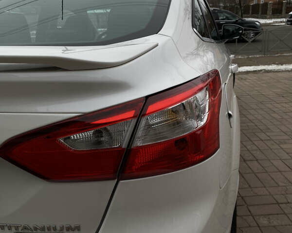 Белый Форд Фокус, объемом двигателя 2 л и пробегом 176 тыс. км за 10500 $, фото 10 на Automoto.ua