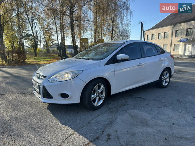 Білий Форд Фокус, об'ємом двигуна 2 л та пробігом 177 тис. км за 6300 $, фото 5 на Automoto.ua