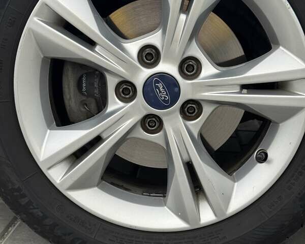 Форд Фокус 2014 в Новоукраинке на Automoto.ua Белый Форд Фокус, объемом двигателя 1 л и пробегом 141 тыс. км за 6800 $, фото 25 на Automoto.ua