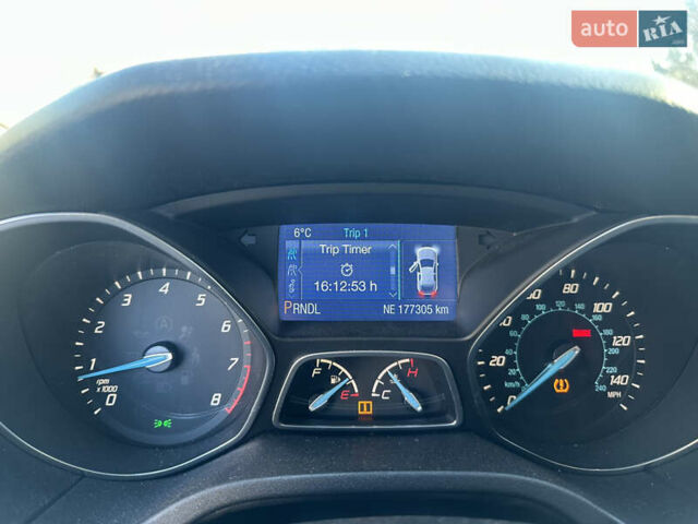 Білий Форд Фокус, об'ємом двигуна 2 л та пробігом 177 тис. км за 6300 $, фото 12 на Automoto.ua