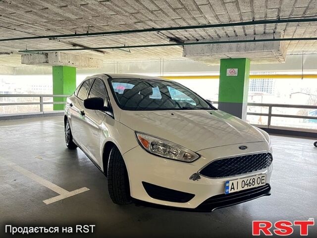 Форд Фокус 2015 у Києві на Automoto.ua Білий Форд Фокус, об'ємом двигуна 2 л та пробігом 138 тис. км за 7500 $, фото 2 на Automoto.ua