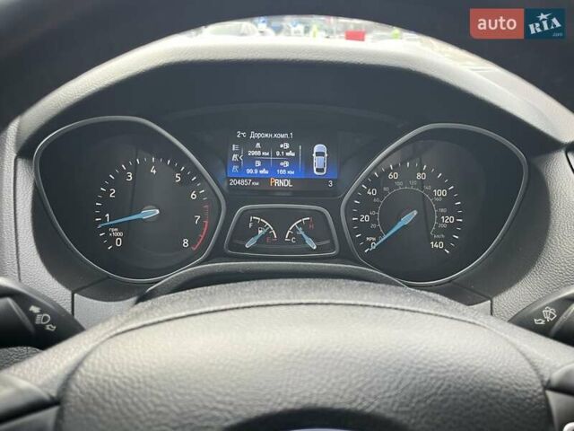 Белый Форд Фокус, объемом двигателя 2 л и пробегом 205 тыс. км за 8300 $, фото 30 на Automoto.ua