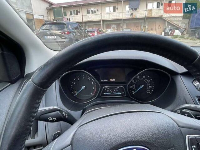 Білий Форд Фокус, об'ємом двигуна 2 л та пробігом 112 тис. км за 8500 $, фото 4 на Automoto.ua