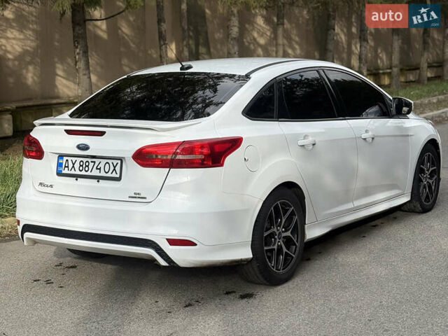 Белый Форд Фокус, объемом двигателя 2 л и пробегом 146 тыс. км за 7800 $, фото 4 на Automoto.ua