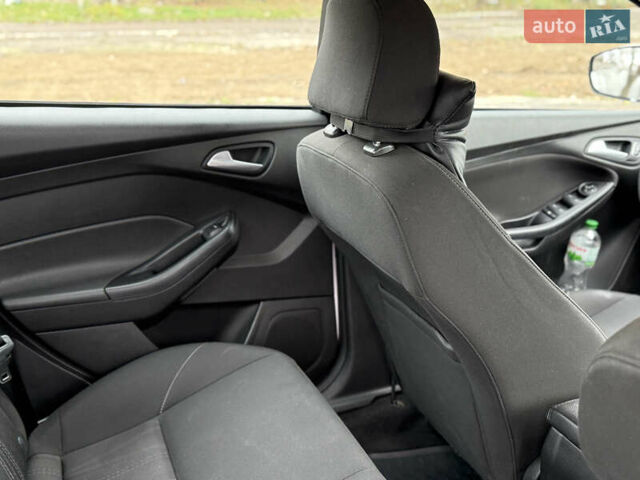 Білий Форд Фокус, об'ємом двигуна 2 л та пробігом 160 тис. км за 8500 $, фото 10 на Automoto.ua