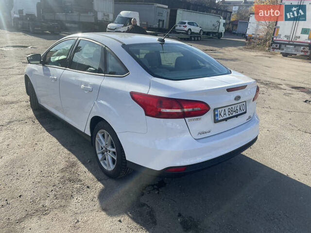 Белый Форд Фокус, объемом двигателя 2 л и пробегом 117 тыс. км за 8599 $, фото 4 на Automoto.ua