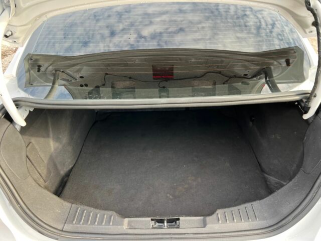 Білий Форд Фокус, об'ємом двигуна 2 л та пробігом 155 тис. км за 6999 $, фото 12 на Automoto.ua