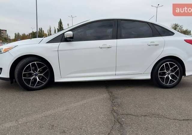 Форд Фокус 2015 в Кривом Роге на Automoto.ua Белый Форд Фокус, объемом двигателя 2 л и пробегом 109 тыс. км за 8900 $, фото 11 на Automoto.ua