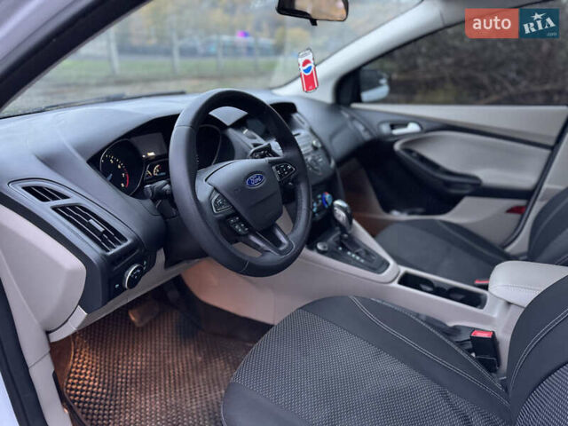 Форд Фокус 2015 в Полтаве на Automoto.ua Белый Форд Фокус, объемом двигателя 2 л и пробегом 345 тыс. км за 9800 $, фото 11 на Automoto.ua