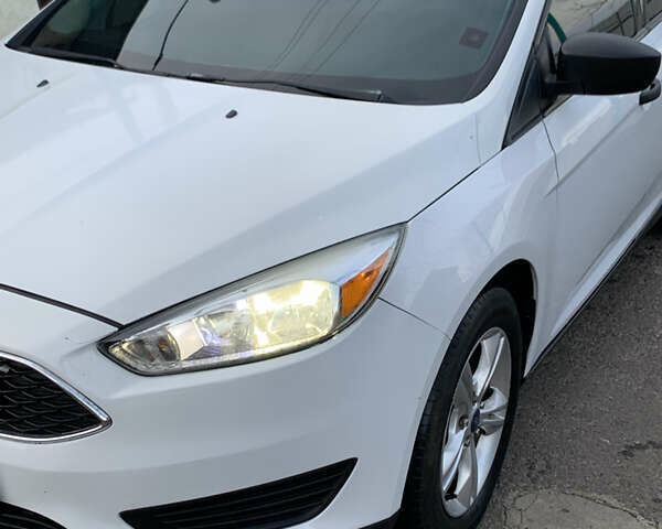 Белый Форд Фокус, объемом двигателя 2 л и пробегом 195 тыс. км за 8200 $, фото 8 на Automoto.ua