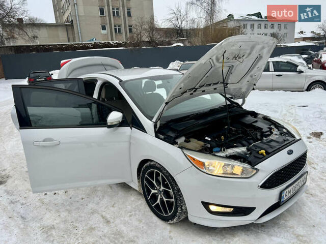 Білий Форд Фокус, об'ємом двигуна 2 л та пробігом 147 тис. км за 7950 $, фото 32 на Automoto.ua