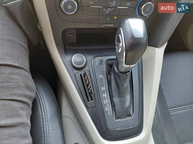 Білий Форд Фокус, об'ємом двигуна 2 л та пробігом 155 тис. км за 8500 $, фото 9 на Automoto.ua