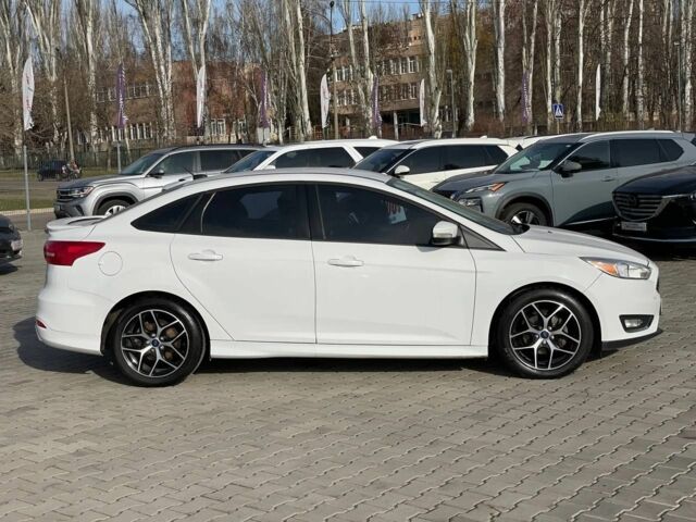 Білий Форд Фокус, об'ємом двигуна 2 л та пробігом 109 тис. км за 8200 $, фото 7 на Automoto.ua