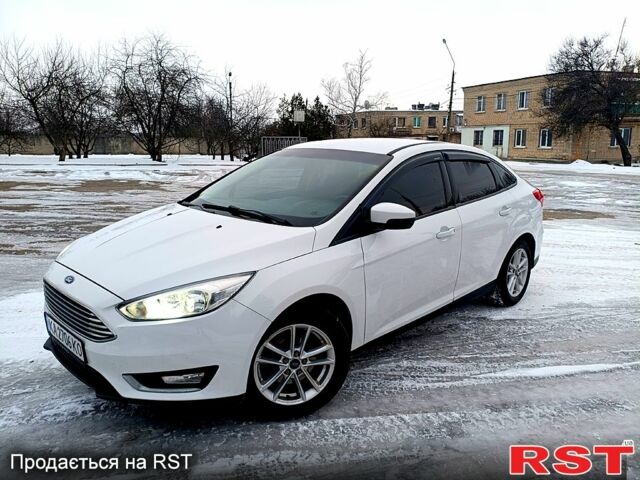 Белый Форд Фокус, объемом двигателя 2 л и пробегом 227 тыс. км за 7000 $, фото 1 на Automoto.ua