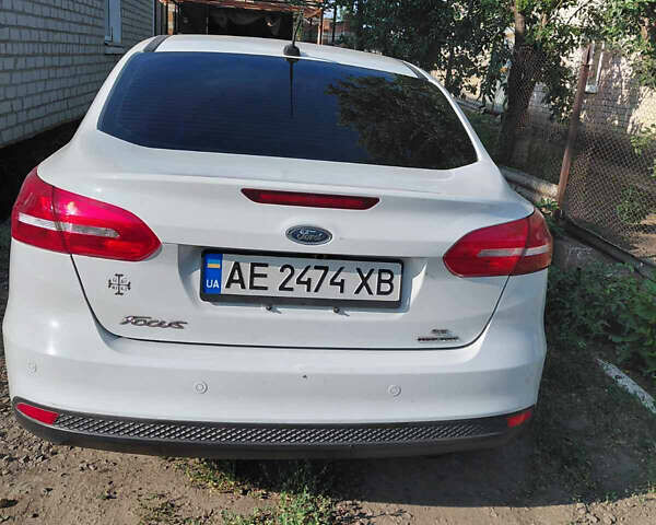 Белый Форд Фокус, объемом двигателя 2 л и пробегом 140 тыс. км за 8400 $, фото 21 на Automoto.ua