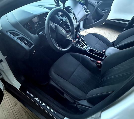 Білий Форд Фокус, об'ємом двигуна 2 л та пробігом 150 тис. км за 7500 $, фото 11 на Automoto.ua